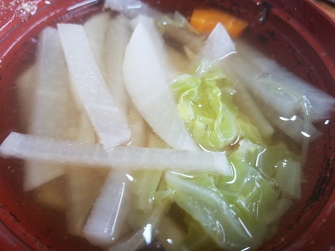 大根と人参とキャベツの和風スープ